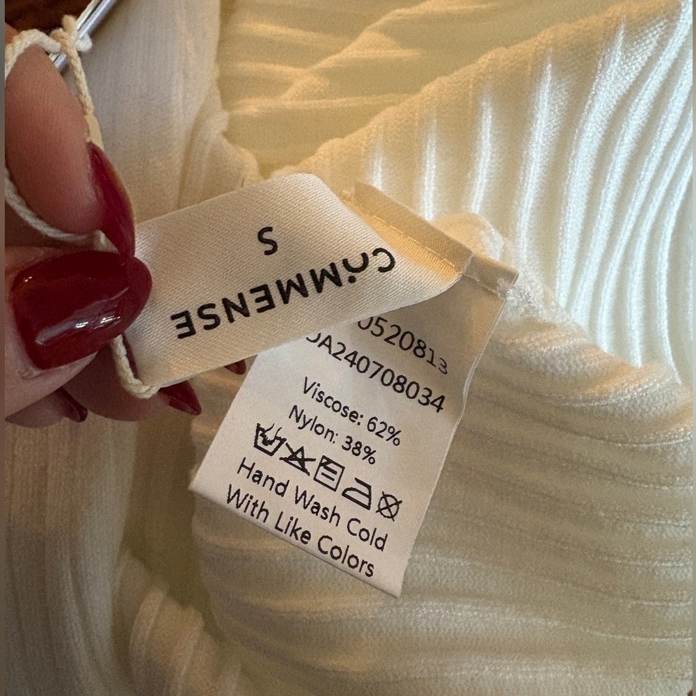 NEW Commense White Ribbed Knit Button Front Sweater - Picture 14 of 14